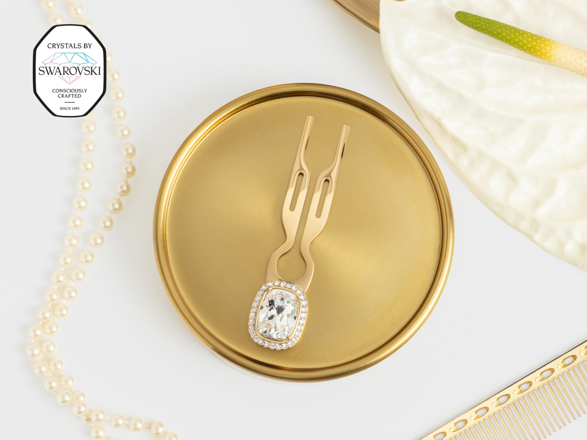 Nº1 Hairpin Pendant | with Swarovski® 10 Carat Crystal Halo Cut | Yellow Gold Finish
