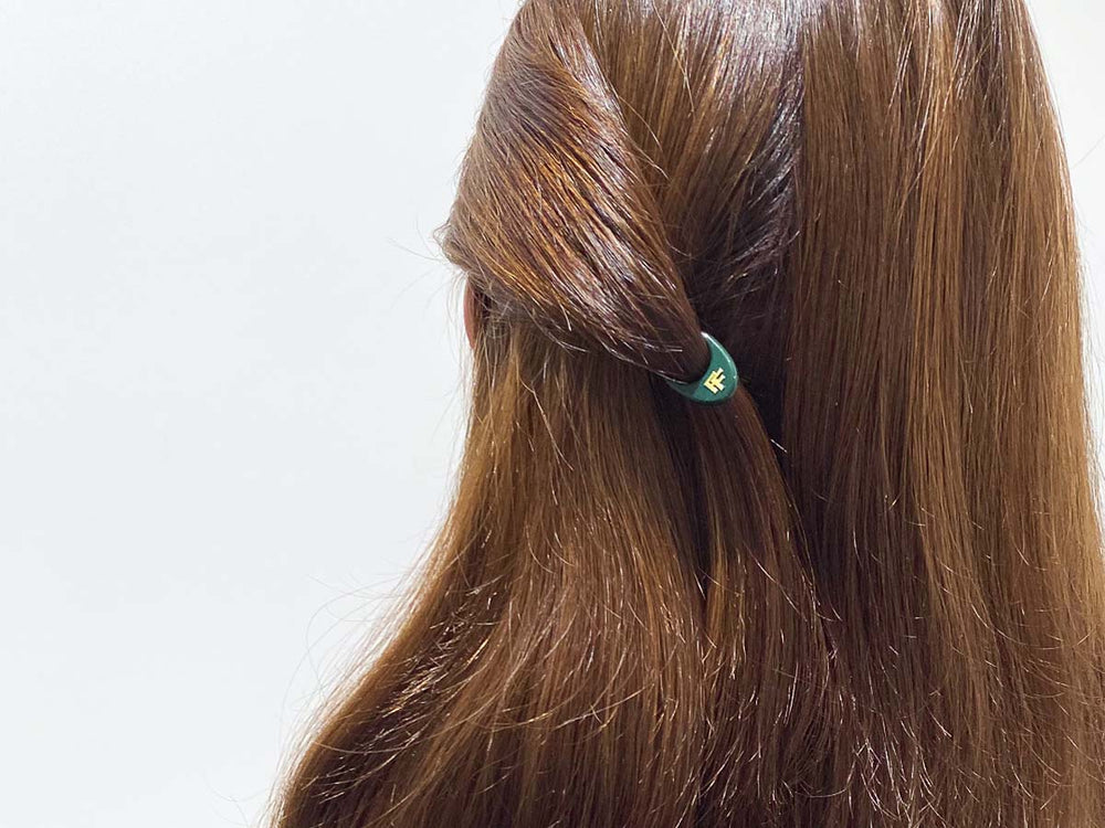 
            
                Load image into Gallery viewer, Nº 1 HAIRPIN | Emerald Green (3 or 5 per box)
            
        